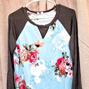 Women's Floral Top